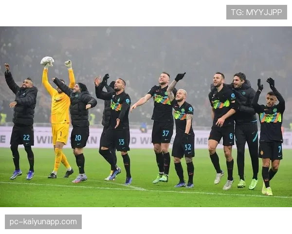 国际米兰面临危机：球队战术体系失衡引内部矛盾，豪门地位岌岌可危！