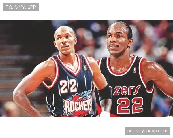 德雷克斯勒无球切入效率碾压同位置，拉开90年代得分后卫新维度